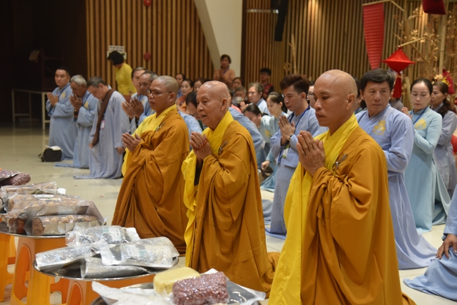 Hành Hương Thập Tự Đầu Năm Bính Ngọ 2026.