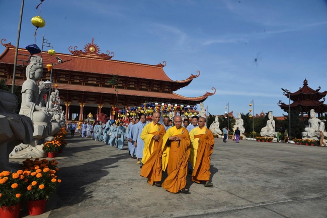 Hành Hương Thập Tự Đầu Năm Bính Ngọ 2026.