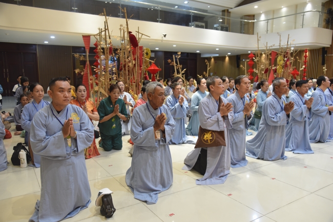 Hành Hương Thập Tự Đầu Năm Bính Ngọ 2026.