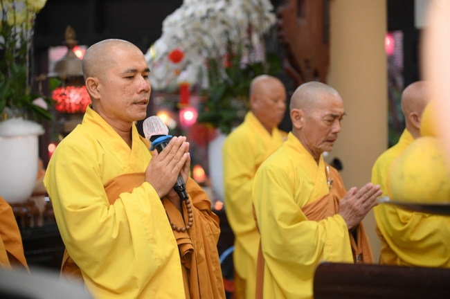 Khai kinh đầu năm - Xuân Bính Ngọ 2026 | Chùa Hoằng Pháp