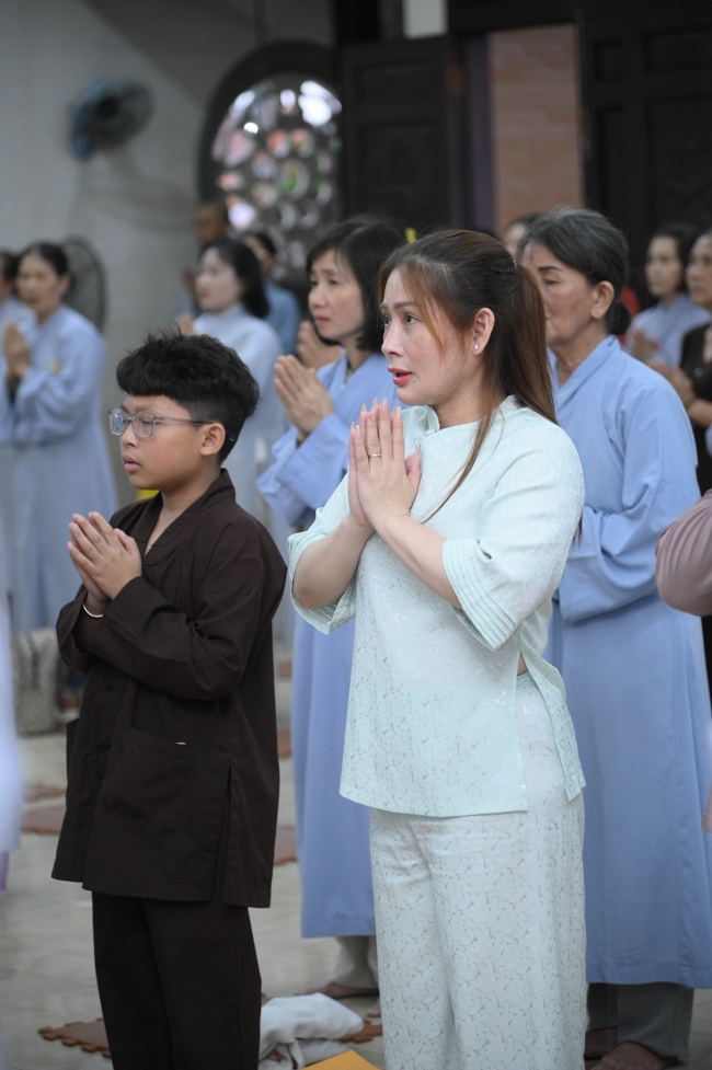 Khai kinh đầu năm - Xuân Bính Ngọ 2026 | Chùa Hoằng Pháp