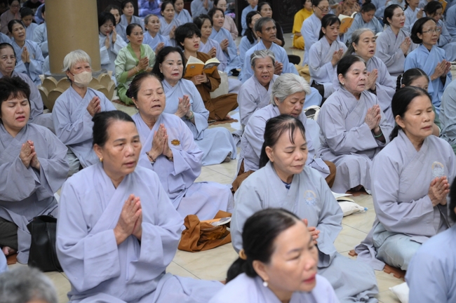 Khai kinh đầu năm - Xuân Bính Ngọ 2026 | Chùa Hoằng Pháp