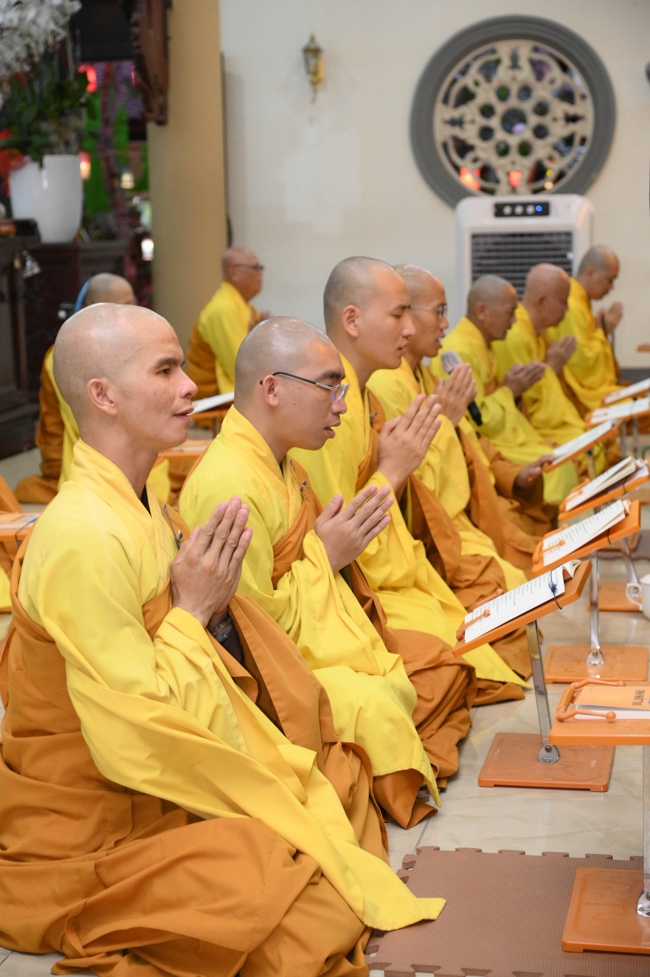 Khai kinh đầu năm - Xuân Bính Ngọ 2026 | Chùa Hoằng Pháp