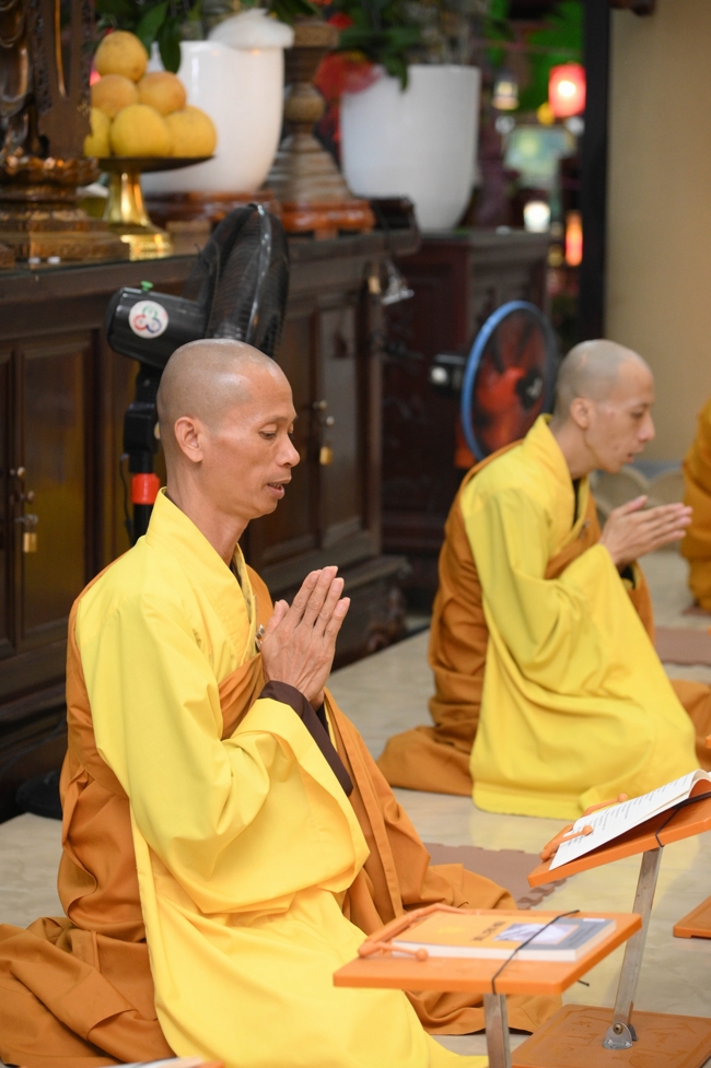 Khai kinh đầu năm - Xuân Bính Ngọ 2026 | Chùa Hoằng Pháp