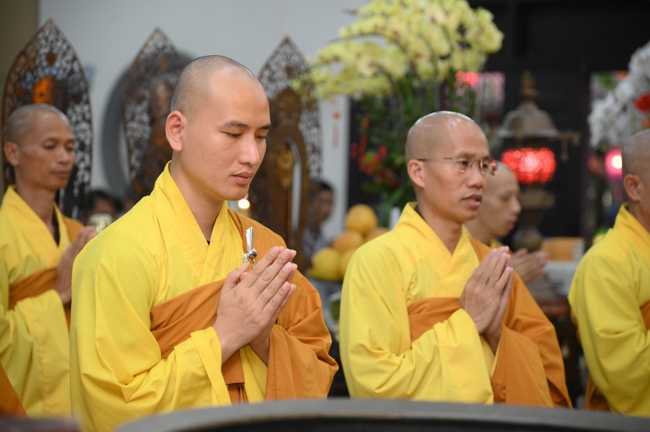 Khai kinh đầu năm - Xuân Bính Ngọ 2026 | Chùa Hoằng Pháp