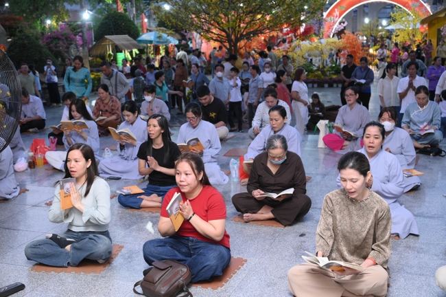 Khai kinh đầu năm - Xuân Bính Ngọ 2026 | Chùa Hoằng Pháp