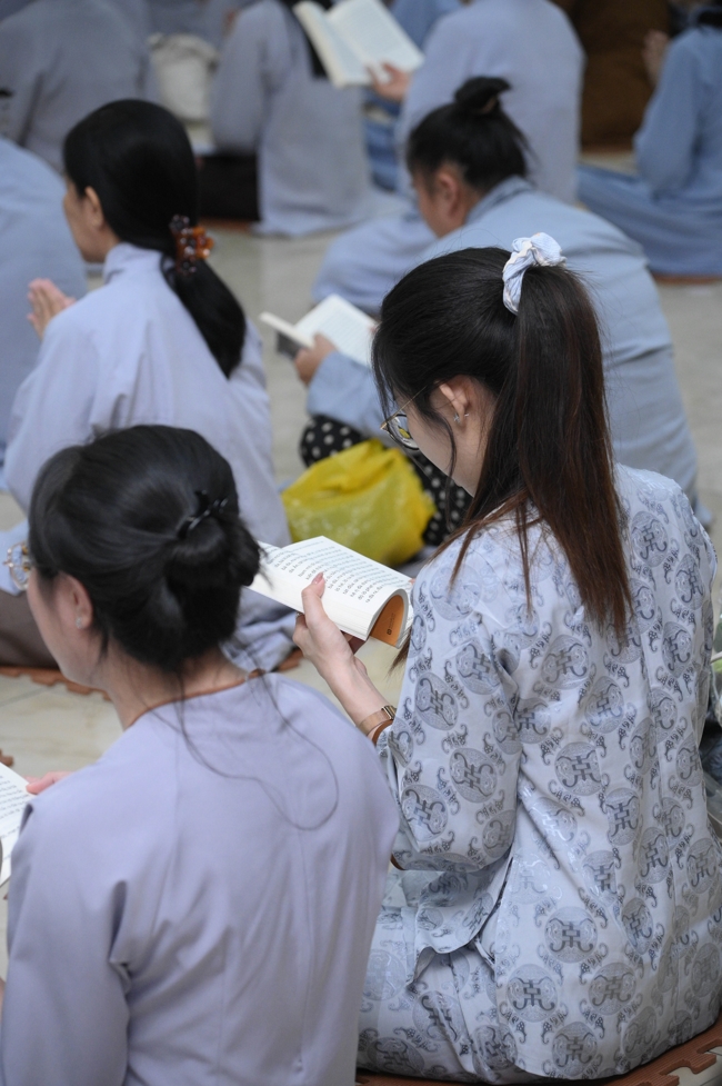 Khai kinh đầu năm - Xuân Bính Ngọ 2026 | Chùa Hoằng Pháp