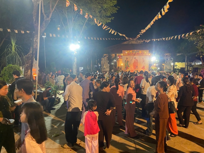 Chùa Suối Pháp - Tây Ninh: Lễ cầu an và thắp nến cầu nguyện đầu Xuân Bính Ngọ 2026.