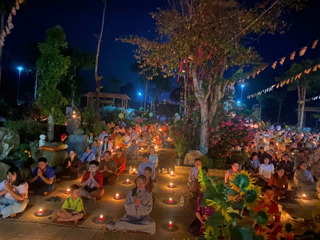Chùa Suối Pháp - Tây Ninh: Lễ cầu an và thắp nến cầu nguyện đầu Xuân Bính Ngọ 2026.