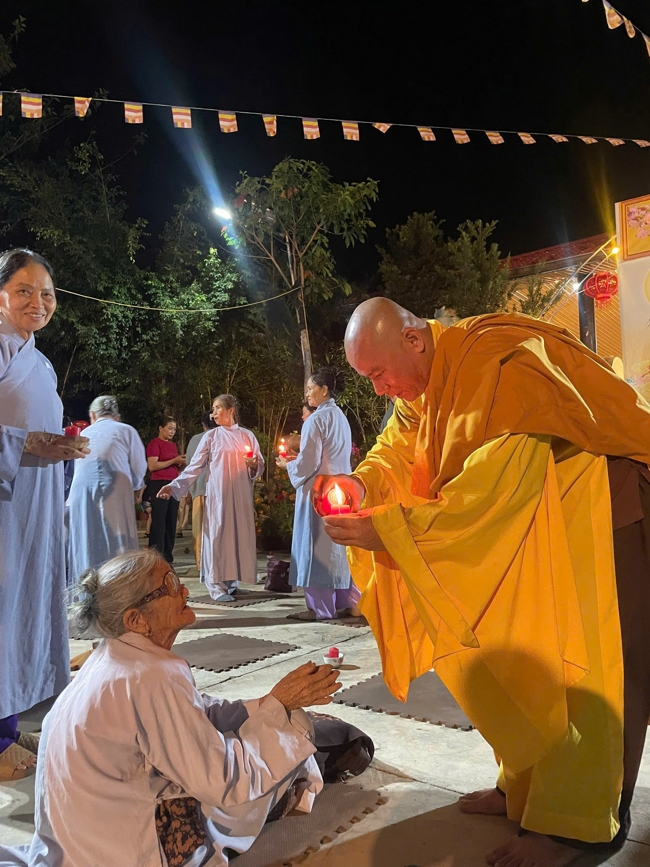 Chùa Suối Pháp - Tây Ninh: Lễ cầu an và thắp nến cầu nguyện đầu Xuân Bính Ngọ 2026.