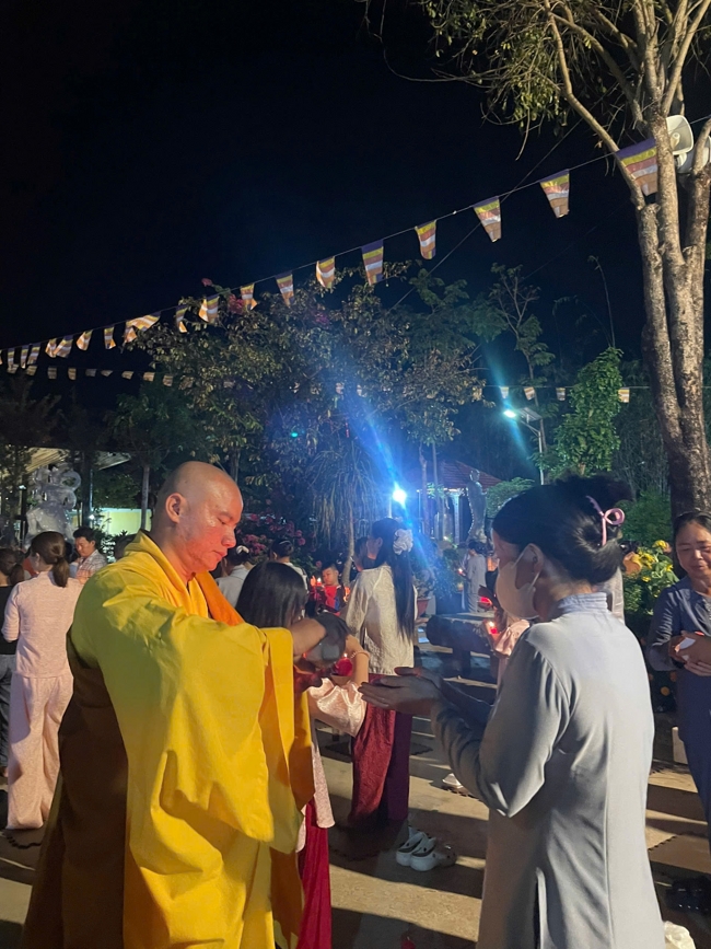 Chùa Suối Pháp - Tây Ninh: Lễ cầu an và thắp nến cầu nguyện đầu Xuân Bính Ngọ 2026.