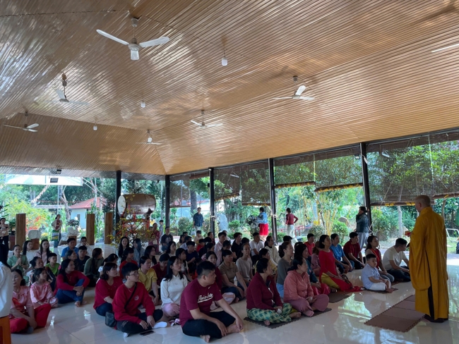 Chùa Suối Pháp - Tây Ninh: Lễ cầu an và thắp nến cầu nguyện đầu Xuân Bính Ngọ 2026.