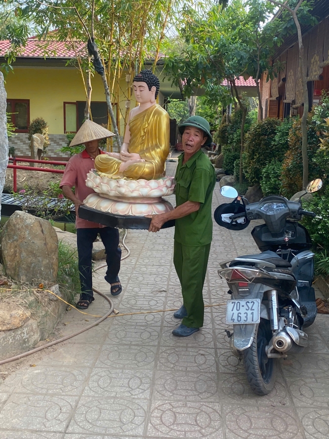 Chùa Suối Pháp - Tây Ninh: Lễ cầu an và thắp nến cầu nguyện đầu Xuân Bính Ngọ 2026.