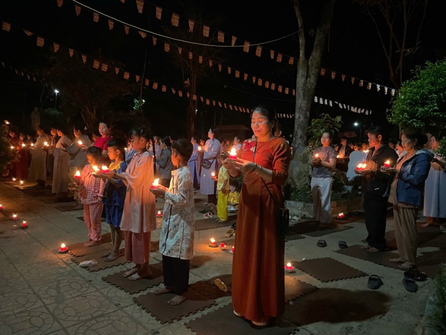 Chùa Suối Pháp - Tây Ninh: Lễ cầu an và thắp nến cầu nguyện đầu Xuân Bính Ngọ 2026.