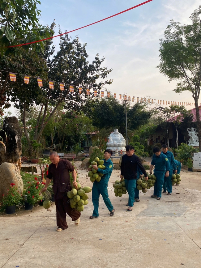 Chùa Suối Pháp - Tây Ninh: Lễ cầu an và thắp nến cầu nguyện đầu Xuân Bính Ngọ 2026.