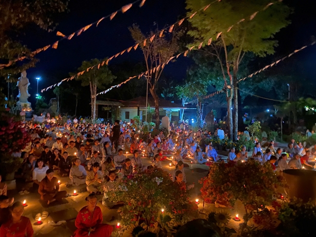 Chùa Suối Pháp - Tây Ninh: Lễ cầu an và thắp nến cầu nguyện đầu Xuân Bính Ngọ 2026.