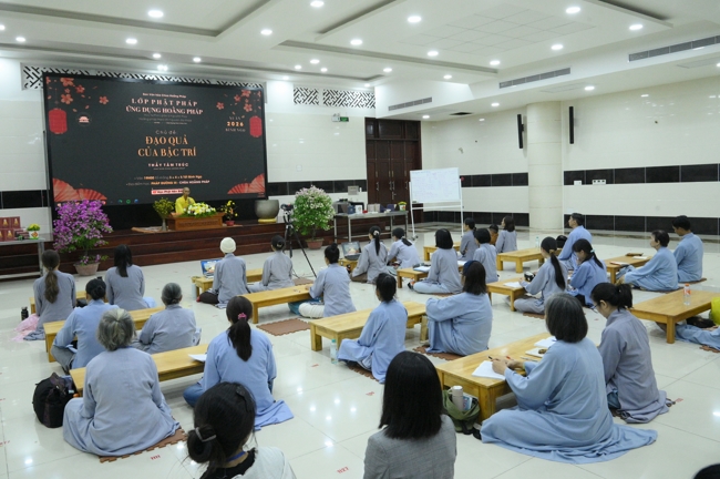 Lớp Phật Pháp Ứng Dụng Hoằng Pháp: Học tu 3 ngày Tết Bính Ngọ 2026