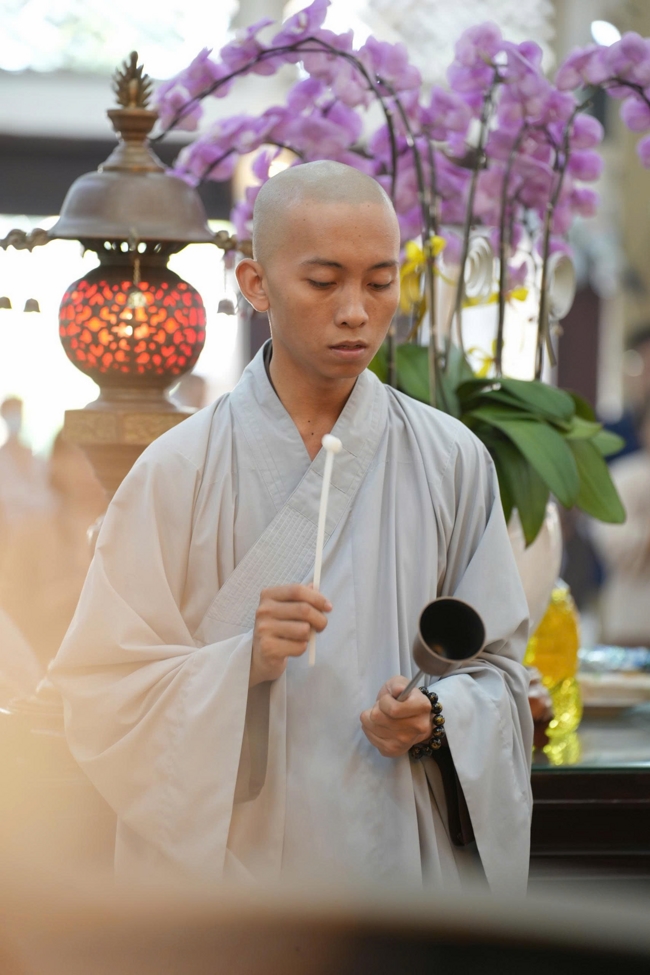 Phóng sinh tại bến phà Bình Mỹ