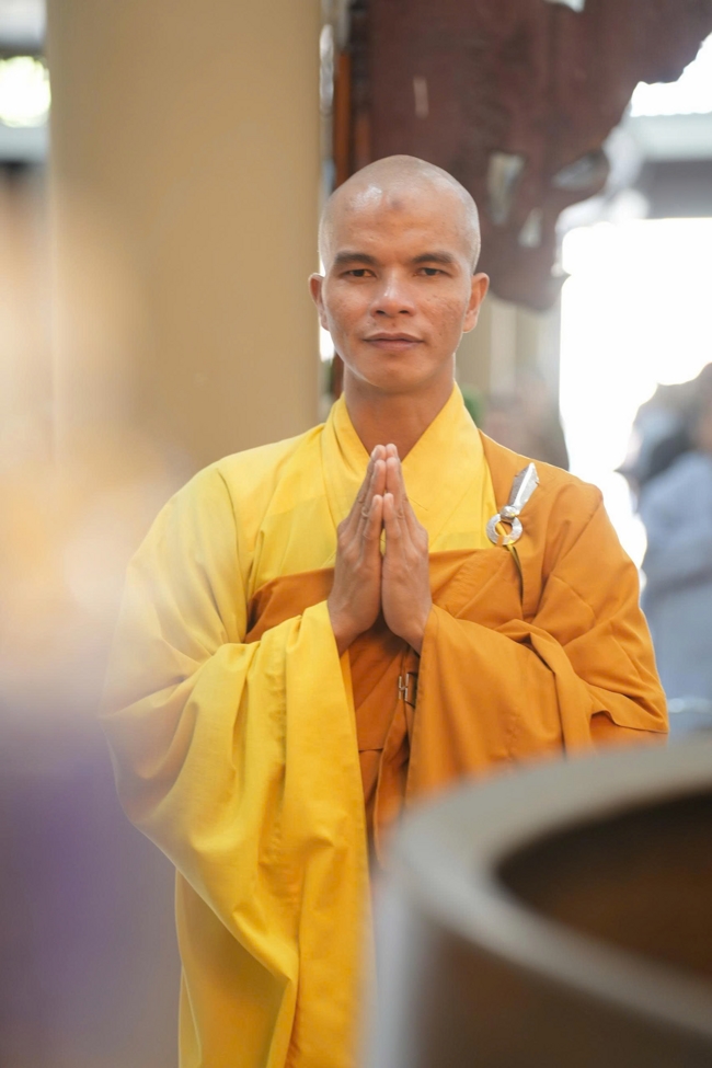 Phóng sinh tại bến phà Bình Mỹ