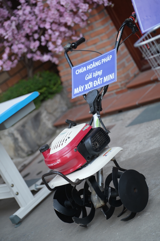 Chương trình từ thiện “Phương tiện nghĩa tình”.