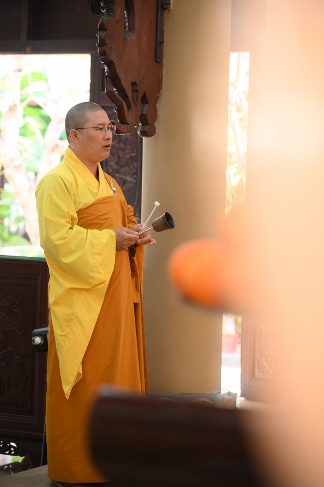 Phóng sinh tại bến phà Bình Mỹ