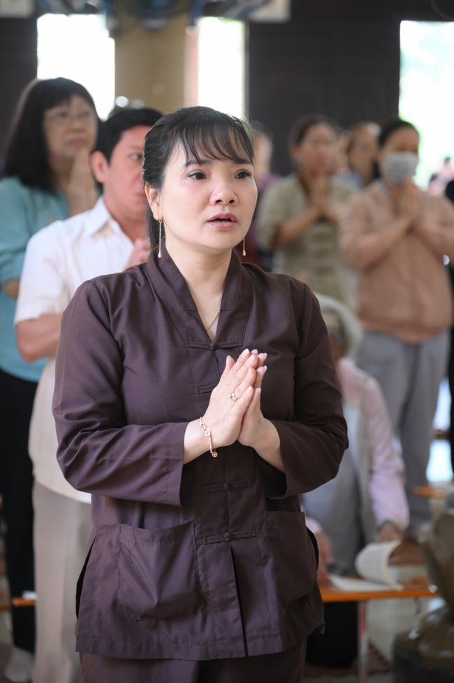 Phóng sinh tại bến phà Bình Mỹ