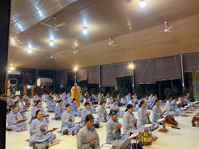 Chùa Suối Pháp – Tây Ninh: Khóa lễ sám hối