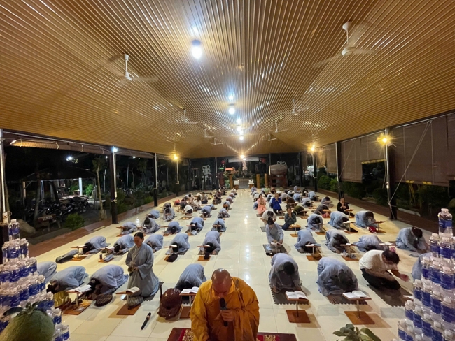 Chùa Suối Pháp – Tây Ninh: Khóa lễ sám hối