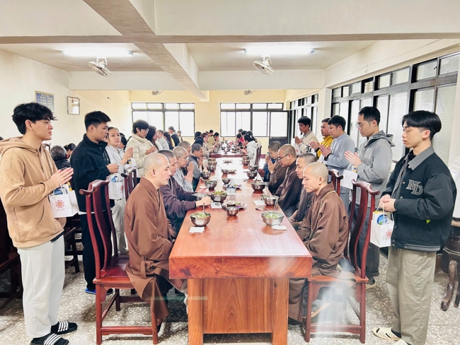 Medicine Buddha Dharma Assembly of Praying-for-Peace in the early spring of the Horse Year in Taiwan