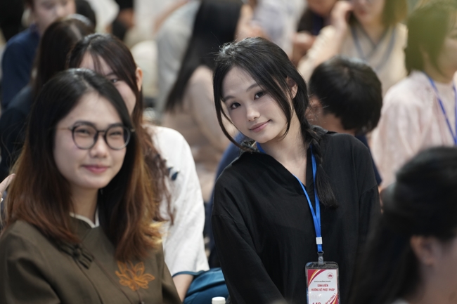 Đêm thiền trà - Khóa tu sinh viên “Hướng về Phật pháp.