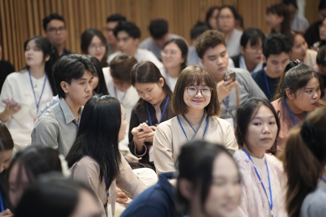 Đêm thiền trà - Khóa tu sinh viên “Hướng về Phật pháp.