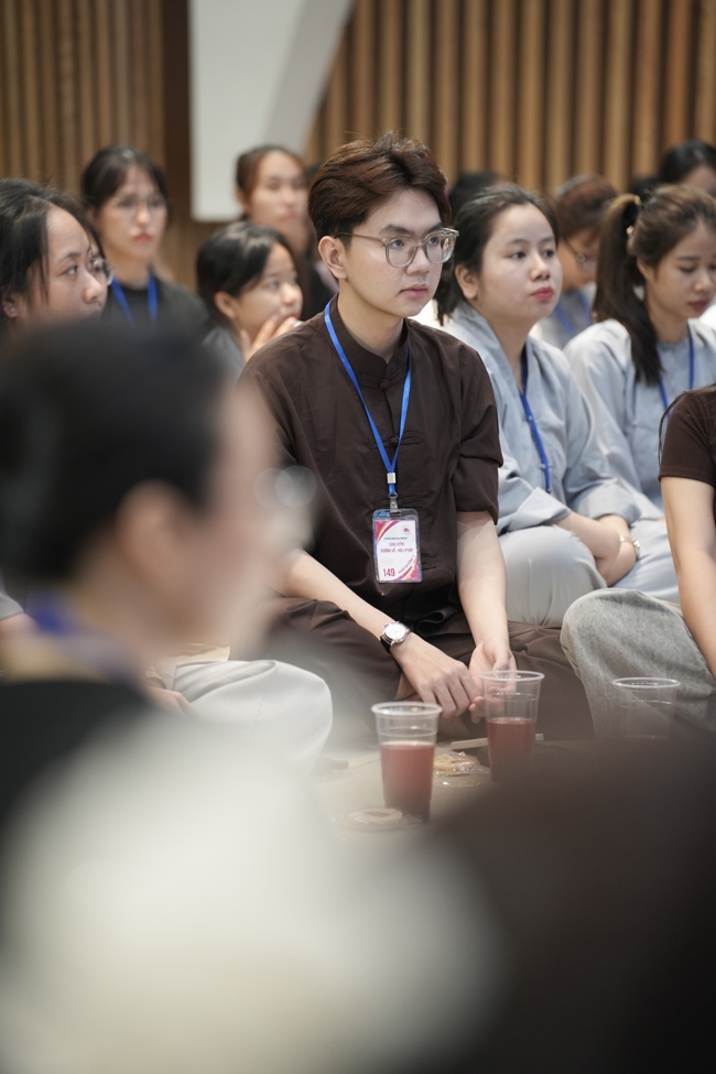 Đêm thiền trà - Khóa tu sinh viên “Hướng về Phật pháp.