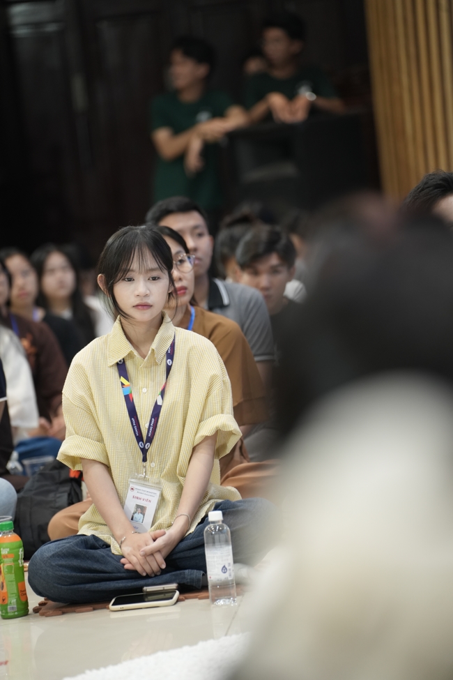 Đêm thiền trà - Khóa tu sinh viên “Hướng về Phật pháp.