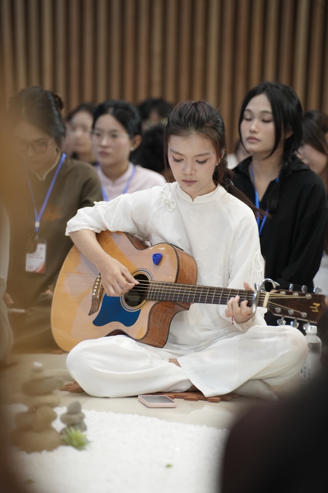 Đêm thiền trà - Khóa tu sinh viên “Hướng về Phật pháp.