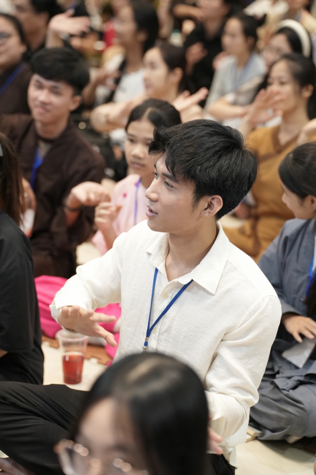 Đêm thiền trà - Khóa tu sinh viên “Hướng về Phật pháp.