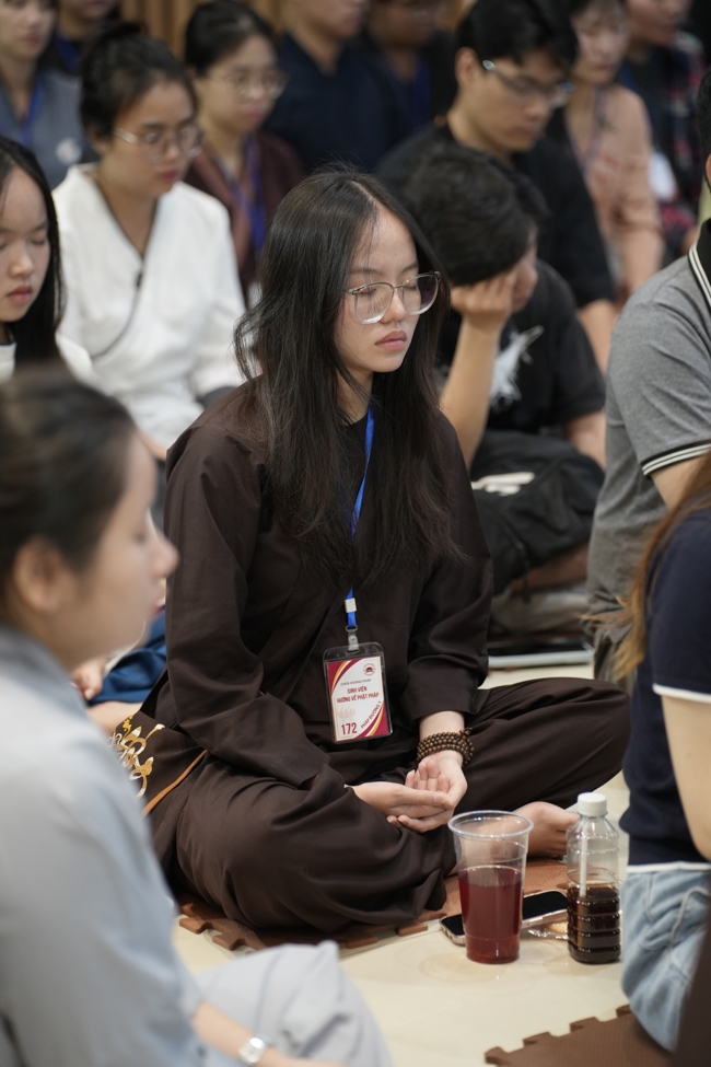 Đêm thiền trà - Khóa tu sinh viên “Hướng về Phật pháp.