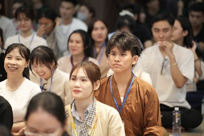 Đêm thiền trà - Khóa tu sinh viên “Hướng về Phật pháp.