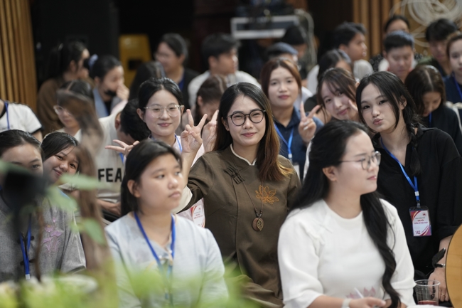 Đêm thiền trà - Khóa tu sinh viên “Hướng về Phật pháp.