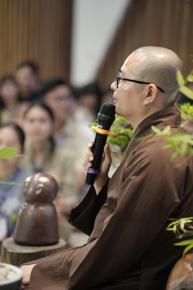 Đêm thiền trà - Khóa tu sinh viên “Hướng về Phật pháp.