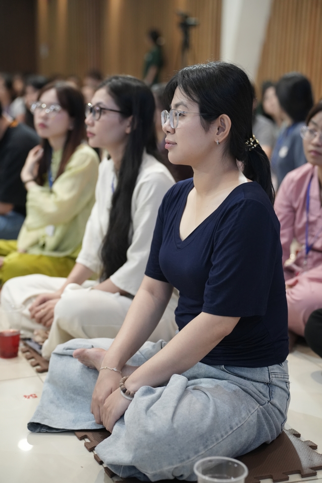 Đêm thiền trà - Khóa tu sinh viên “Hướng về Phật pháp.