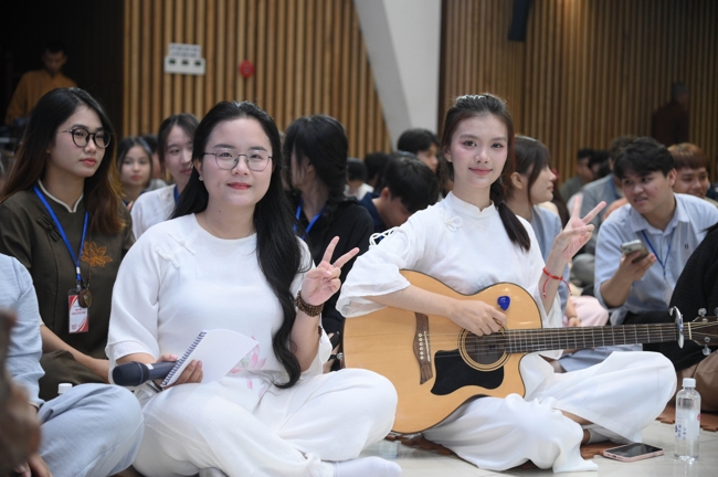 Đêm thiền trà - Khóa tu sinh viên “Hướng về Phật pháp.