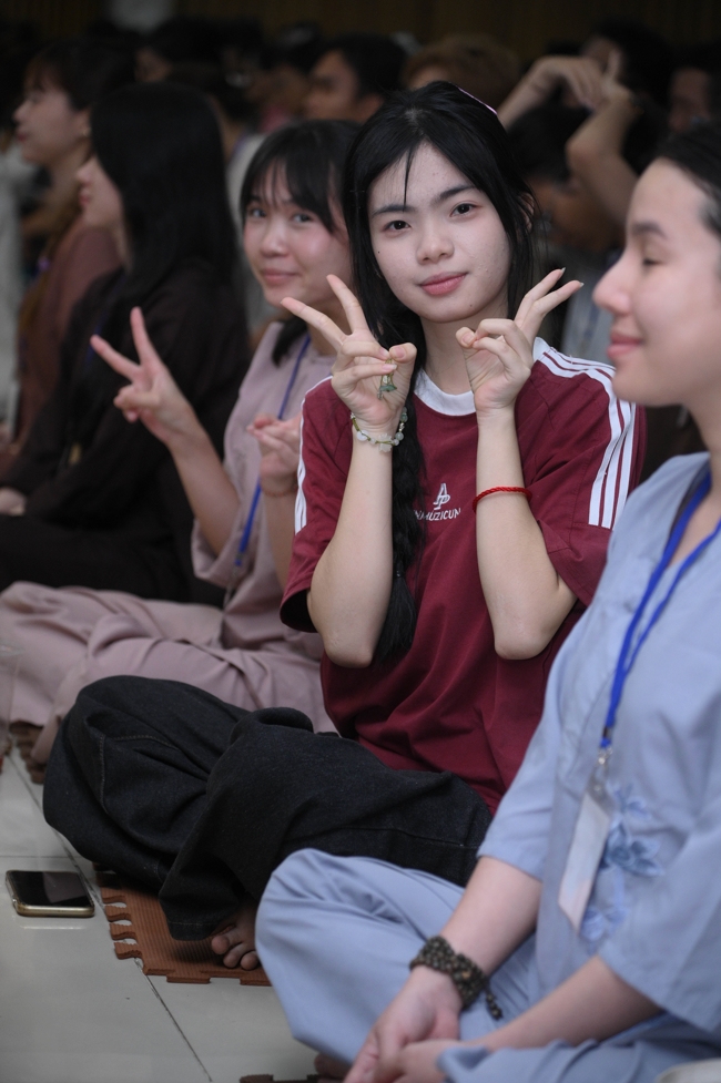 Đêm thiền trà - Khóa tu sinh viên “Hướng về Phật pháp.