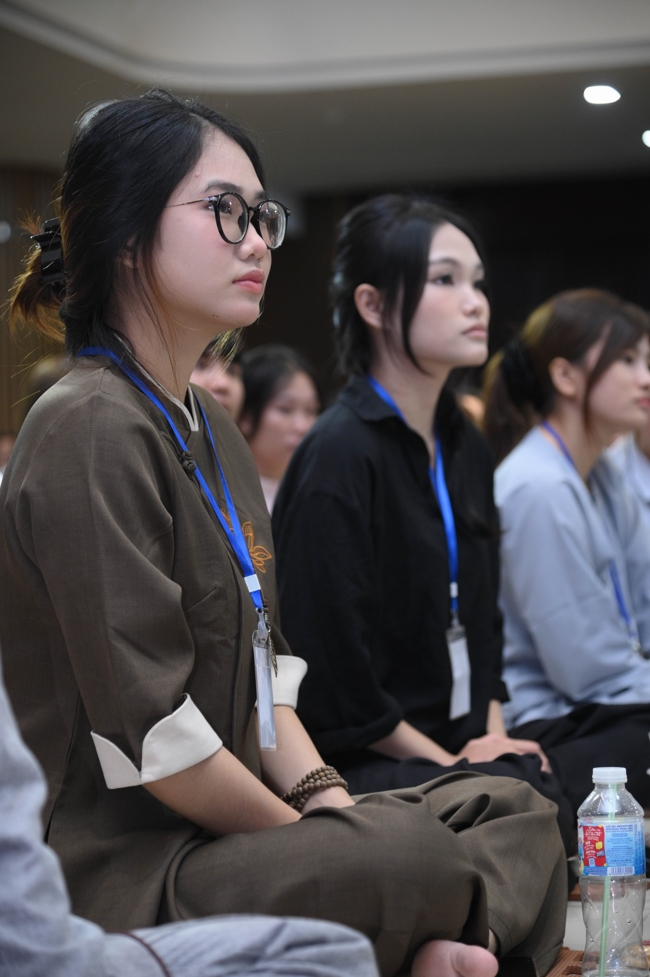 Đêm thiền trà - Khóa tu sinh viên “Hướng về Phật pháp.