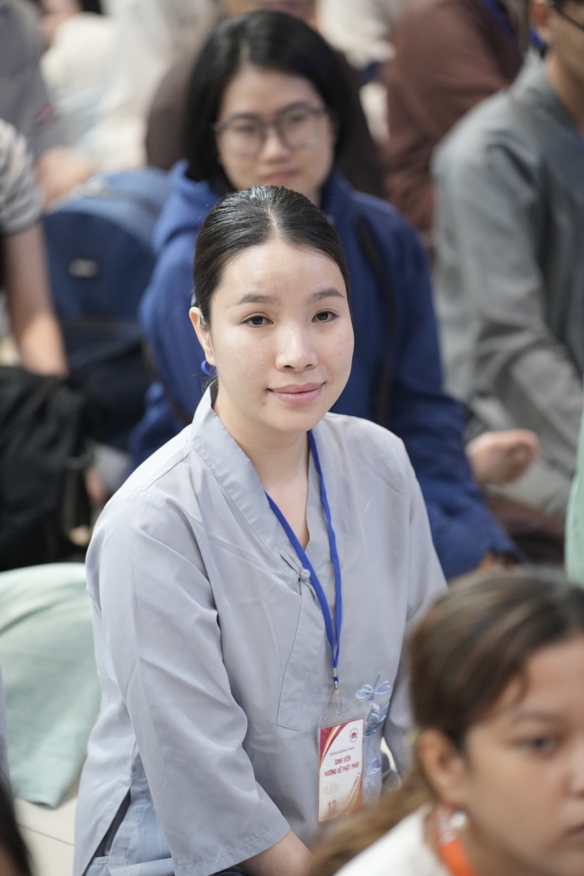 Khoá tu sinh viên Hướng về Phật pháp.