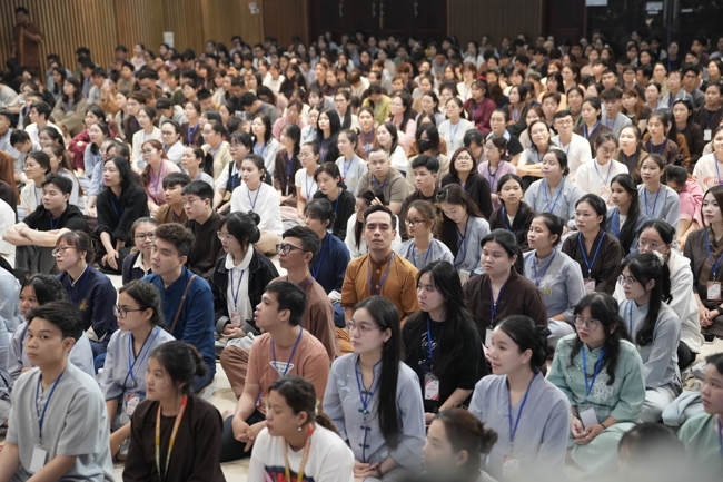 Khoá tu sinh viên Hướng về Phật pháp.