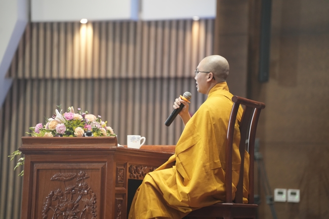 Khoá tu sinh viên Hướng về Phật pháp.