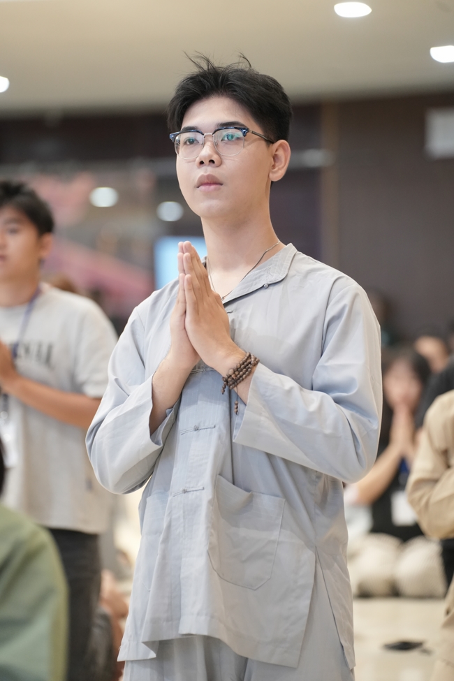 Khoá tu sinh viên Hướng về Phật pháp.