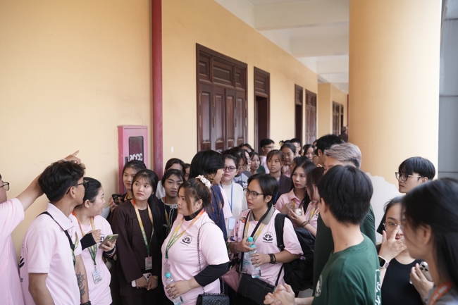 Khoá tu sinh viên Hướng về Phật pháp.