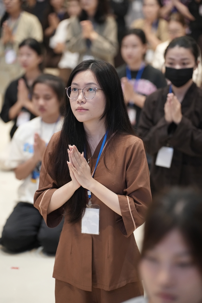 Khoá tu sinh viên Hướng về Phật pháp.