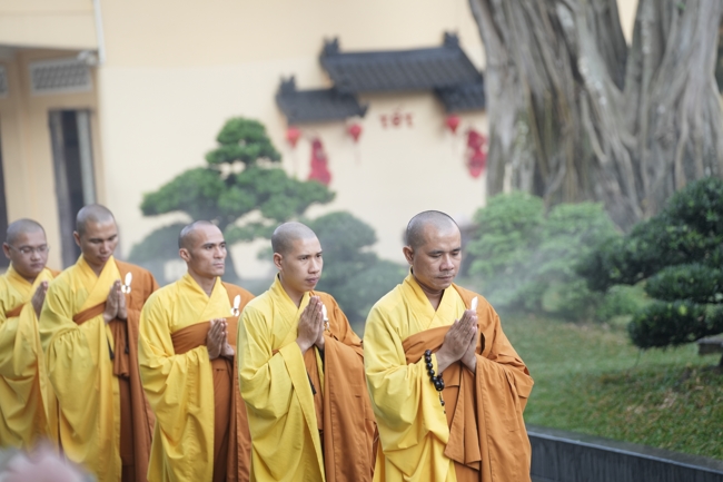 Khoá tu sinh viên Hướng về Phật pháp.